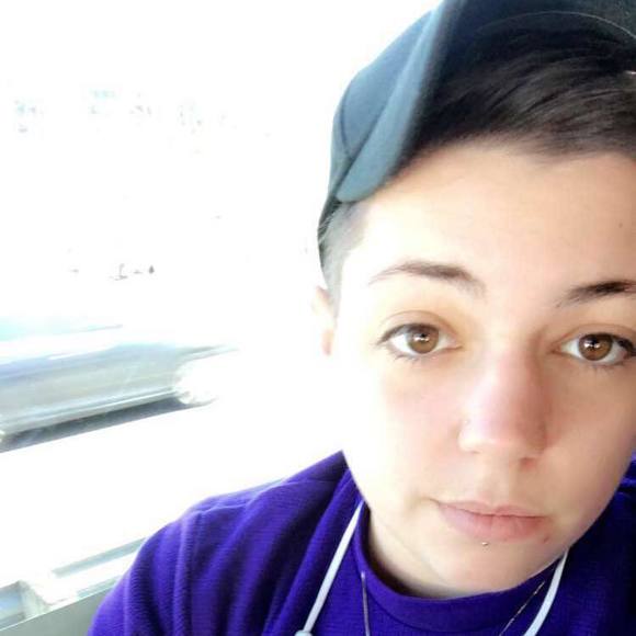 Meet your Posher, Britt - Picture 1 of 1